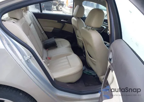 2011 Buick Regal Cxl z USA, uszkodzony, nr VIN W04GT5GCXB1011209